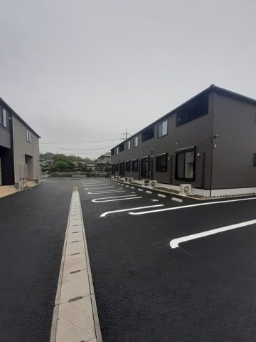 熊本市北区梶尾町のアパートの駐車場|駐車スペースもあります