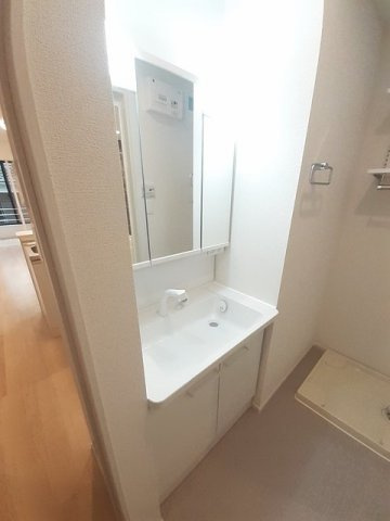熊本市北区梶尾町のアパートの洗面所|コンパクトで使いやすい洗面所