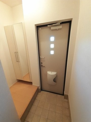 熊本市北区大窪３丁目のアパートの玄関|シンプルで使いやすい玄関です