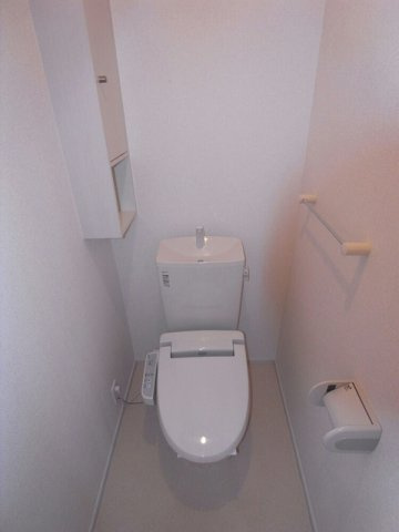 熊本市北区大窪３丁目のアパートのトイレ|ゆったりとした空間のトイレです