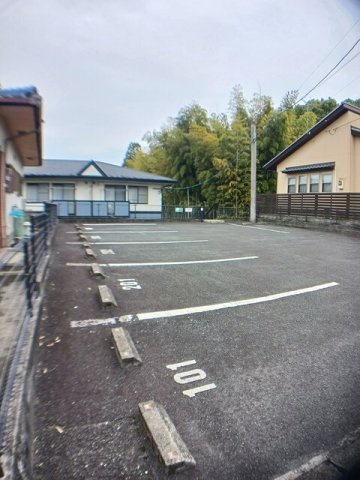 熊本市北区打越町のアパートの駐車場|駐車スペースもあります