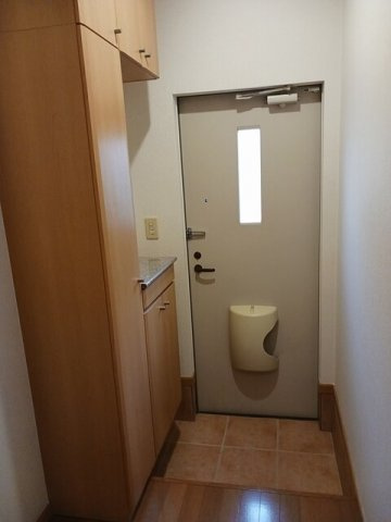 菊池郡菊陽町花立１丁目のアパートの玄関|シンプルで使いやすい玄関です