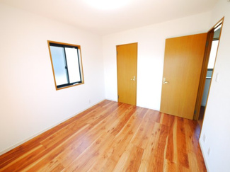 【洋室】 | 大網白里市みどりが丘　中古戸建 | 内外装リフォーム済み令和8年3月 積水ハウス軽量鉄骨  都市ガス上下水 電動シャッター 駐車2台可能