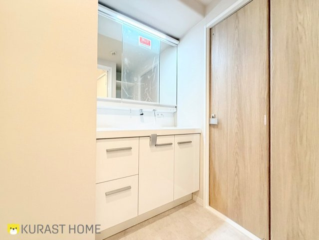 コスモワンダータウン　9階の洗面所