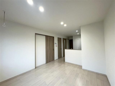 【居間・リビング】 | ＲＯＳＥＢＡＮＫ白楽 | 別のお部屋の参考写真です