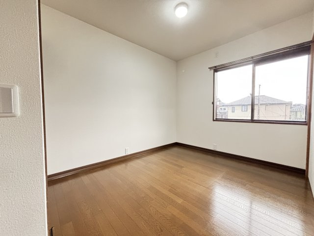 【洋室】 | 荒尾市一部 | ☆明るい2階5.4帖（1部屋分）の洋室！☆