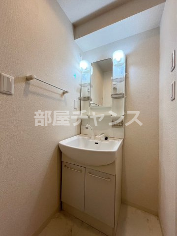 リバーコート砂田橋Ⅰの独立洗面台