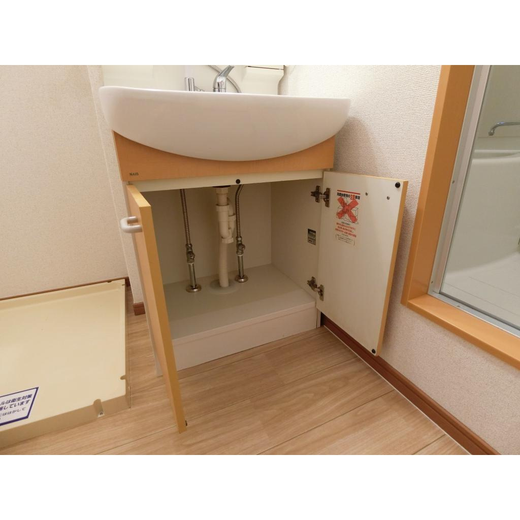 ヴァロンドール角田　Ｃの洗面所