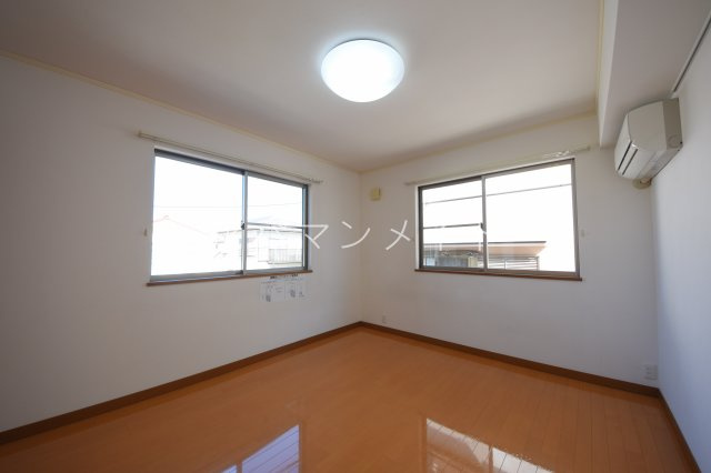 【居間・リビング】 | 使いやすいお部屋です