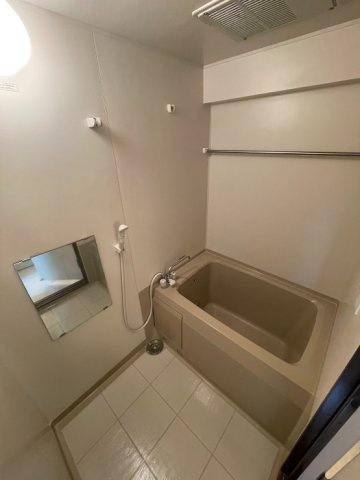 ウィングシティ立花の浴室