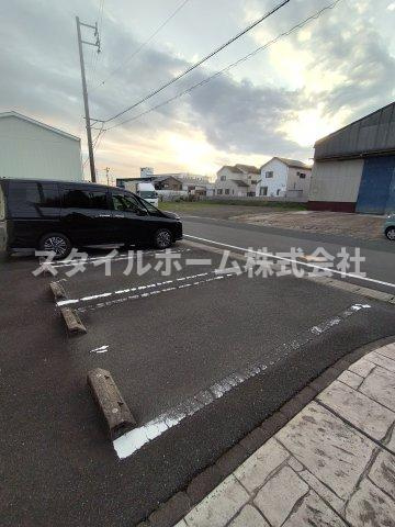 ボニート・ヴィオラの駐車場