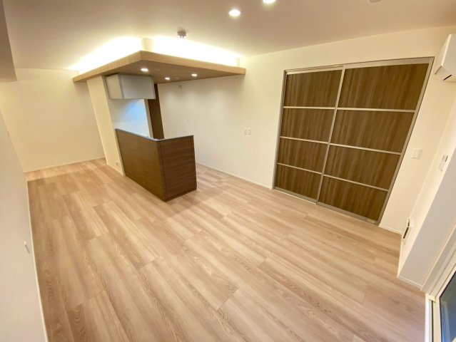 【居間・リビング】