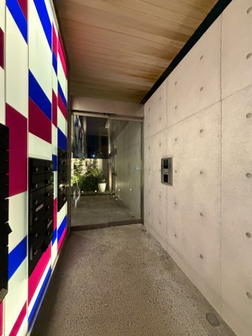 SPACE CUBE HONJIN　名古屋市賃貸　仲介手数料無料のセキュリティ|エントランス
