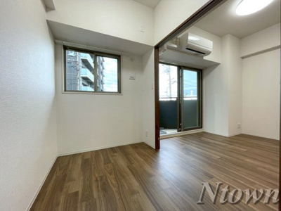 【居間・リビング】 | ディアレイシャス東別院Ⅳ | こちらの居間で趣味の時間をお楽しみください