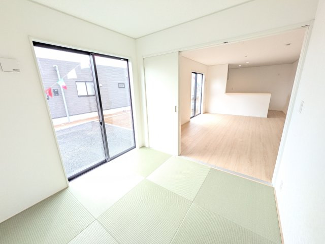 かすみがうら市下稲吉第15　新築戸建　の居間・リビング