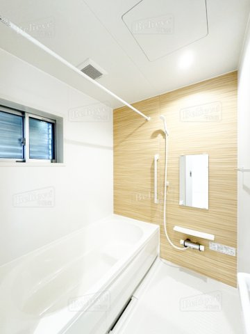 グラン・ブルーの浴室|追い焚き機能付きのお風呂です♪