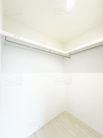 グラン・ブルーの収納|ウォークインクローゼットなので収納豊富です☆