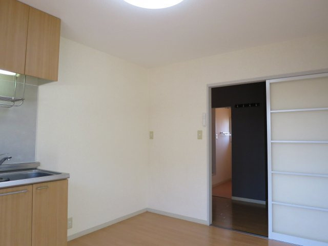 ベルテ伊藤D棟のキッチン|冷蔵庫や食器棚を設置できます