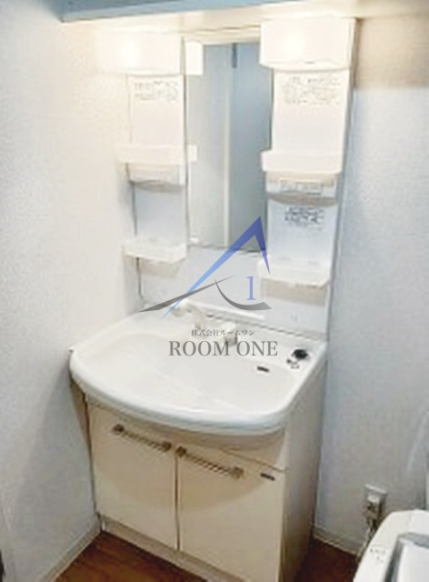 ＡｒｔＢｒｕｔ中落合の洗面所|独立洗面台です。