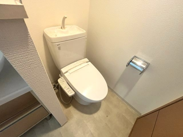 カスタリア三宮のトイレ