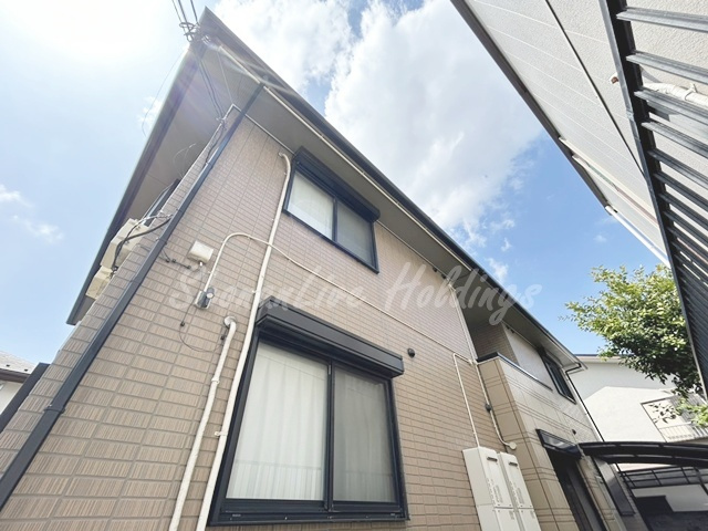 藤沢市鵠沼松が岡２丁目のアパート
