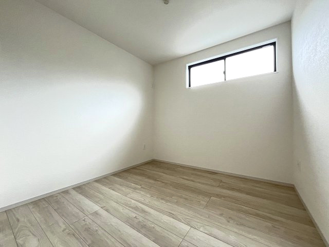【子供部屋】 | 春日市白水ケ丘2丁目2期　2号棟（全2棟）【仲介手数料無料・0円】 | 現地写真。