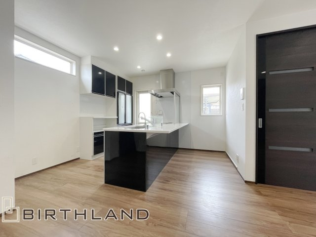 本宮市高木　タマホーム施工　中古戸建ての居間・リビング