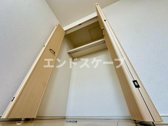 カーサ・ブローテⅢの収納|高崎、前橋のお部屋探しはエンドスケープまで！お客様の理想お聞かせ下さい♪