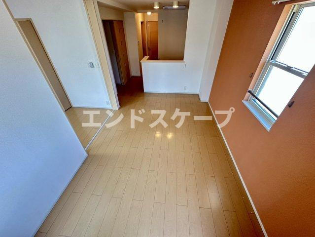 カーサ・ブローテⅢの居間・リビング|高崎、前橋のお部屋探しはエンドスケープまで！お客様の理想お聞かせ下さい♪
