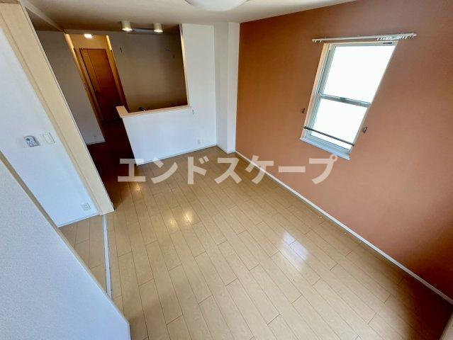 カーサ・ブローテⅢの居間・リビング|高崎、前橋のお部屋探しはエンドスケープまで！お客様の理想お聞かせ下さい♪