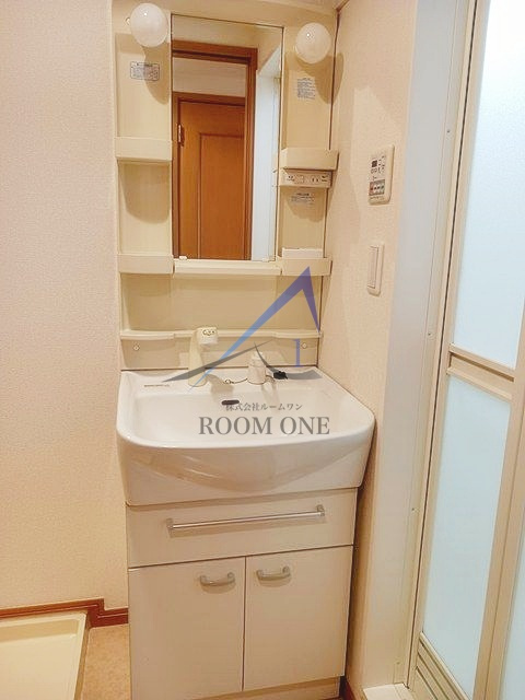 東峰マンションの洗面所|洗面台です。