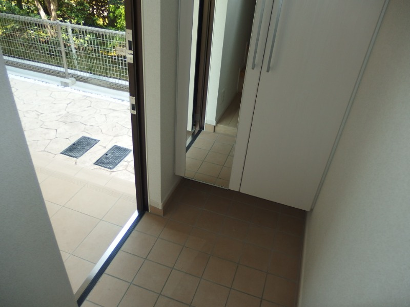 フレアⅥの玄関