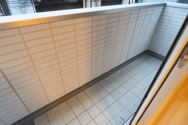 WINGSのバルコニー