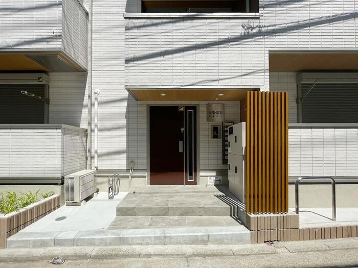 WINGSのエントランス