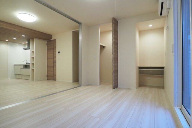 WINGSの居間・リビング