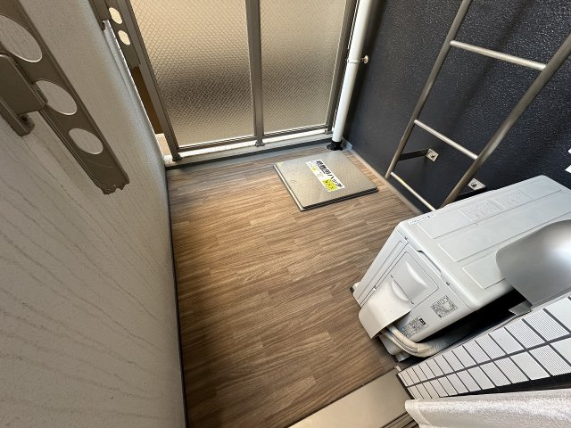 【バルコニー】