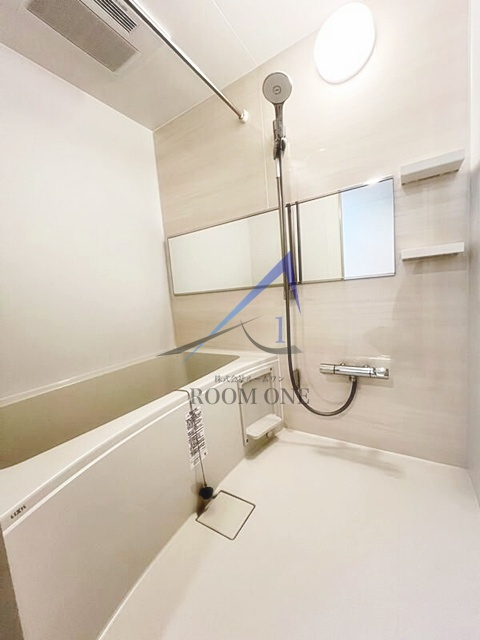 新宿WEST PLACEの浴室|お風呂です。