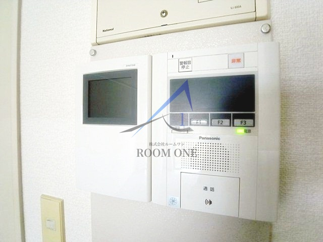 ダイアパレス浅草第二のセキュリティ|モニター付きインターホンです。