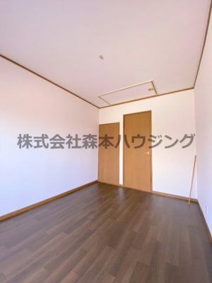 【洋室】 | 　寝屋川市萱島信和町10戸建貸家 | 使い勝手のいい洋室です
3階