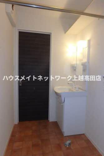 セリカの洗面所|洗髪洗面化粧台・洗濯機置場
