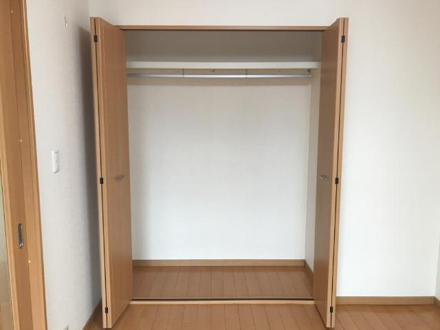 エバーハイム大留の収納|クローゼット