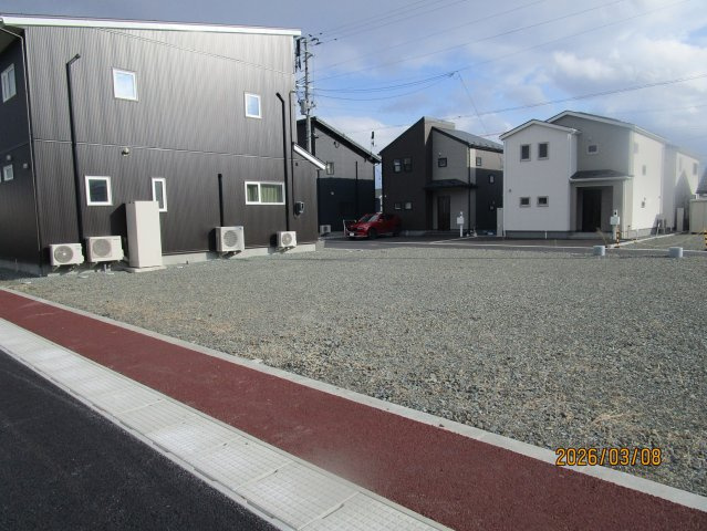 【外観】 | 中太田新田売地 | 北側は遊歩道です