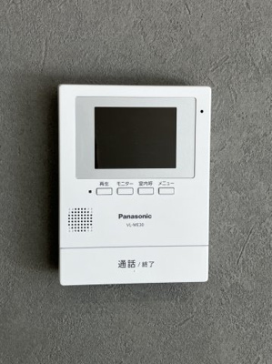 【防犯設備】 | 西区西野10-9 | インターホンもカメラ付きに交換済み♪