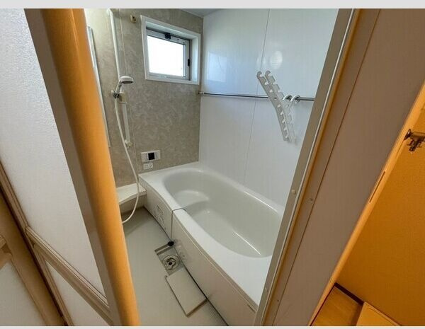 シャルマン　アカネの浴室