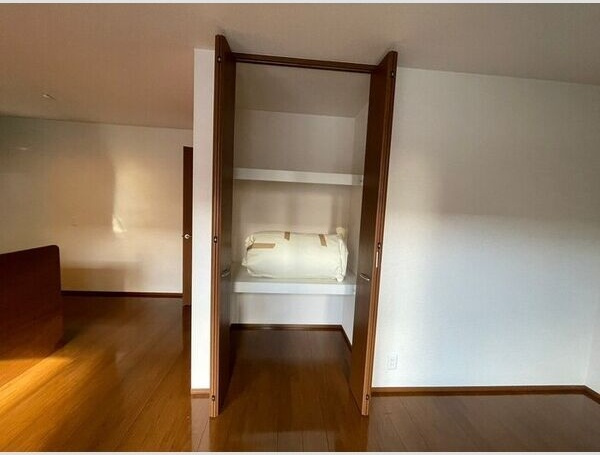 シャルマン　アカネの収納