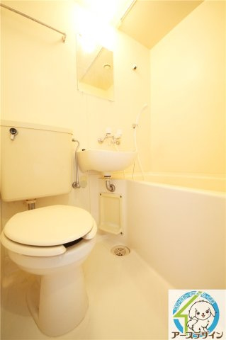 プチメゾン西明石の浴室