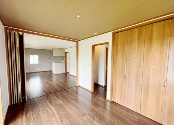 【中古】坂戸市横沼中古住宅の洋室|1F 6帖洋室です☆