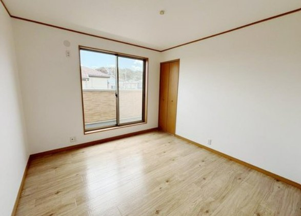 【中古】坂戸市横沼中古住宅の洋室|2F 6.1帖洋室です