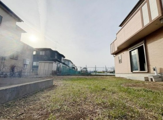 【中古】坂戸市横沼中古住宅の庭|大変広々したお庭です！