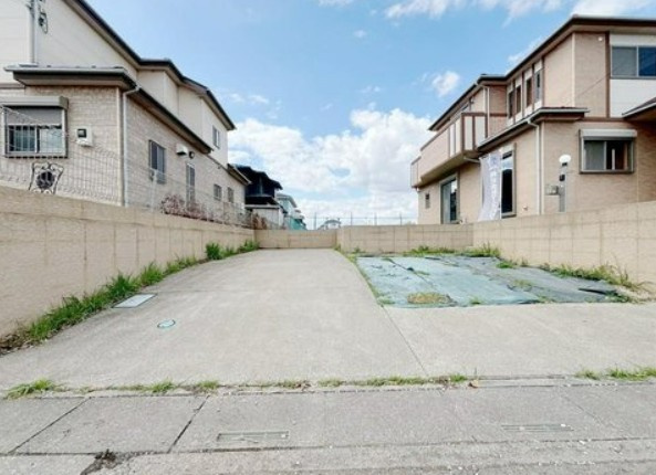 【中古】坂戸市横沼中古住宅の駐車場|駐車スペースです